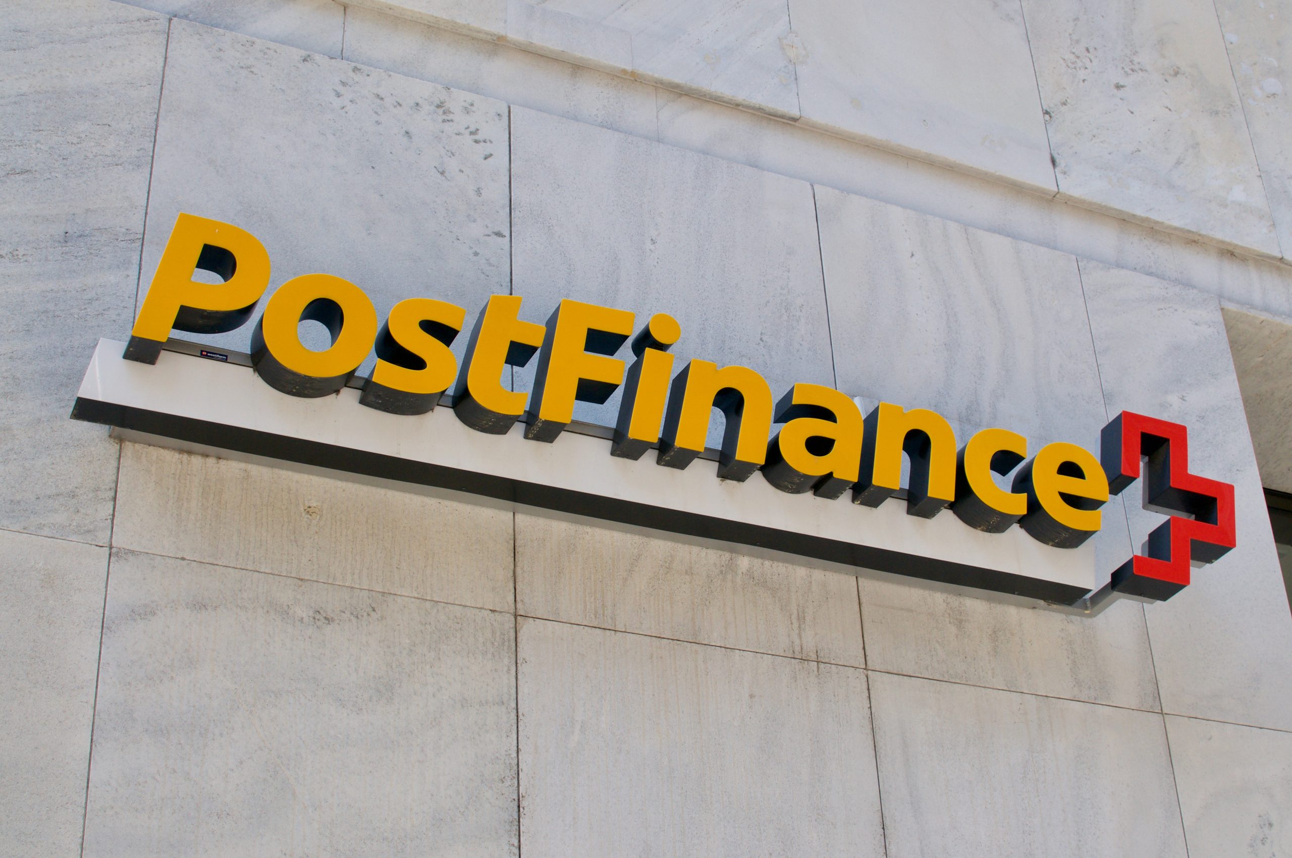 SKN | PostFinance’s Strategic Evolution: How Switzerland’s Digital Banking Shift Impacts Wealth Management Decisions