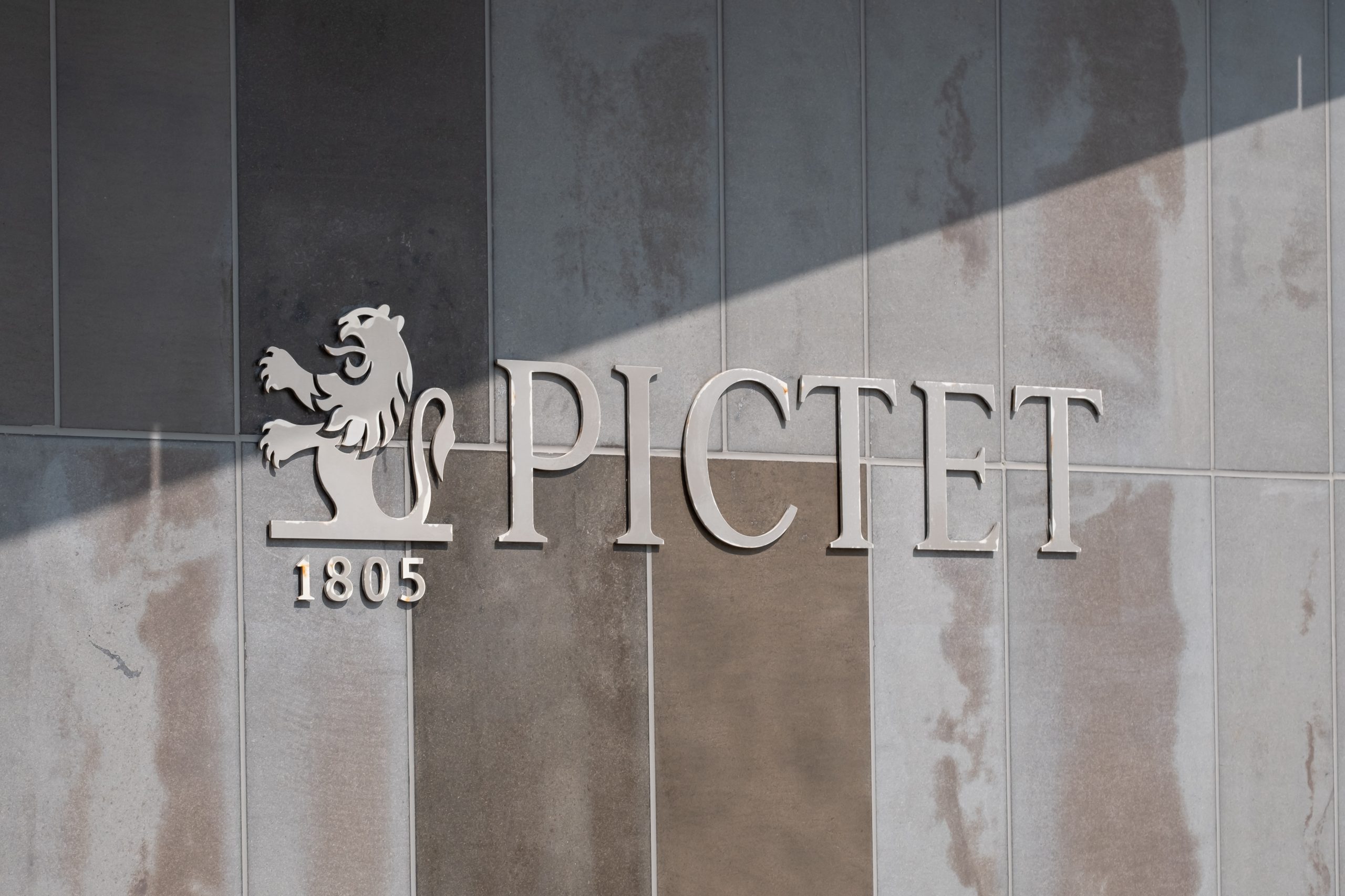 SKN | Pictet’s Swiss Private-Banking Model: What HNW Families Should Understand About Independence, Governance and Legacy