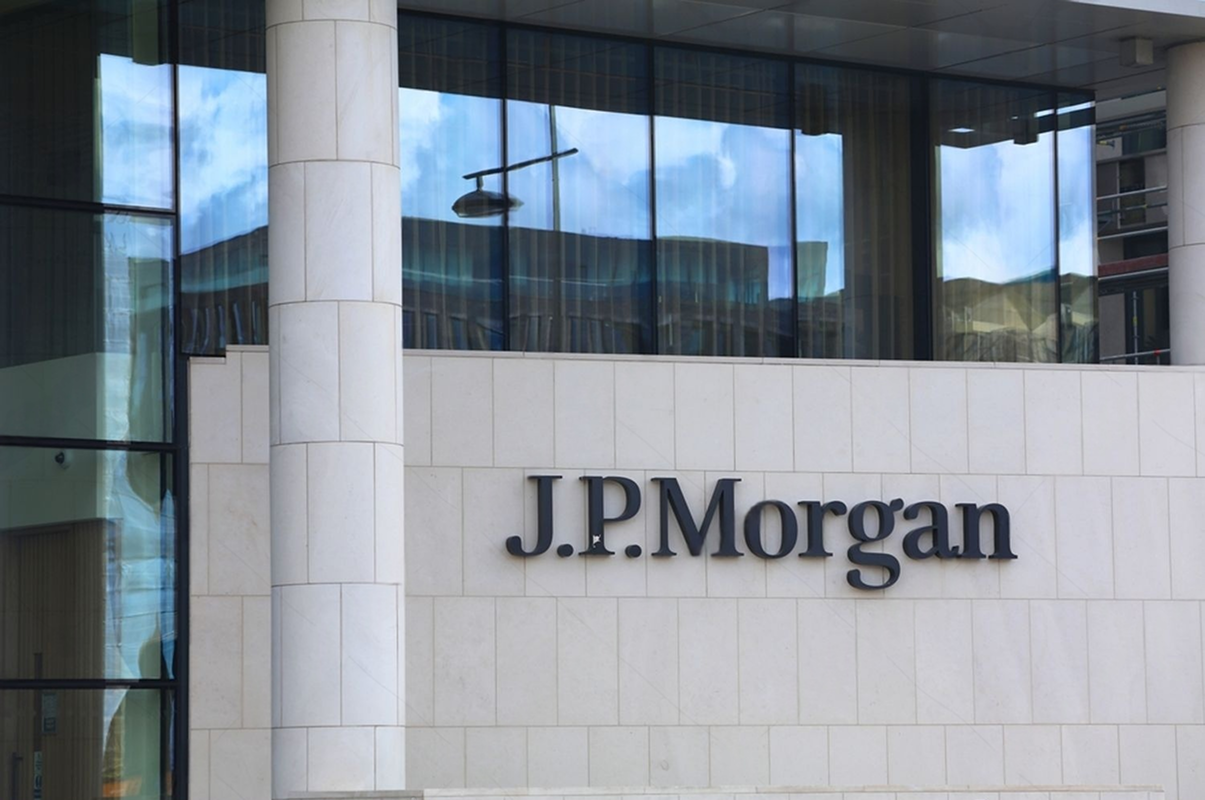 SKN | JPMorgan’s Advisory Role Highlights the Expanding Influence of Investment Banks in Global Sports Finance