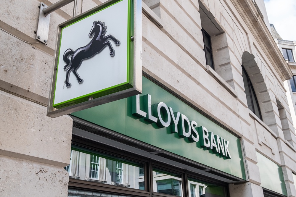 SKN | Lloyds Banking Group Expands Rental Housing Portfolio with New Midlands Acquisition