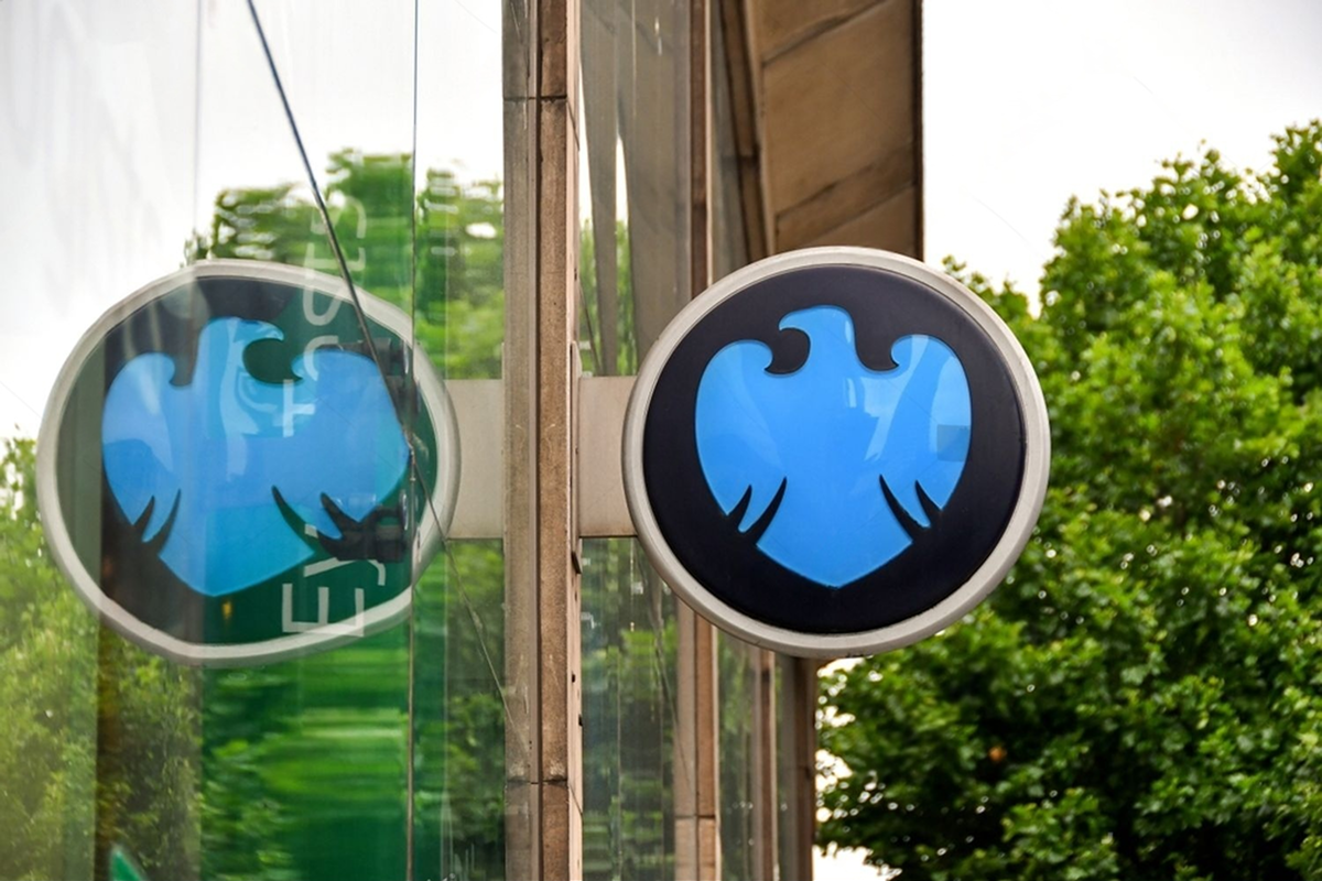 SKN | Barclays Turns Cautious on Gap as Valuation and Consumer Risks Come Into Focus
