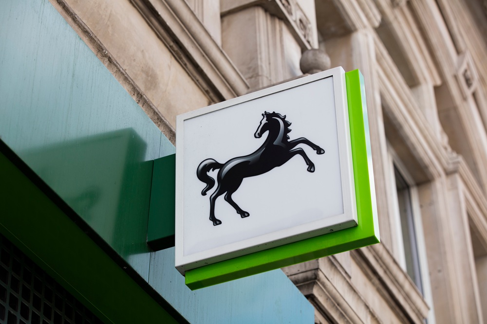 SKN | Lloyds Banking Group Insider Selling Raises Governance Questions for Wealth-Focused Investors