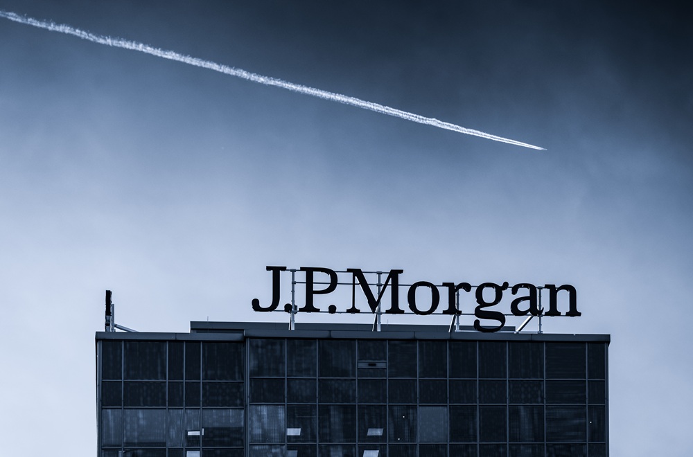 SKN | J.P. Morgan Pours Cold Water on Bessent’s Bond Fix as Treasury Debt Concerns Persist