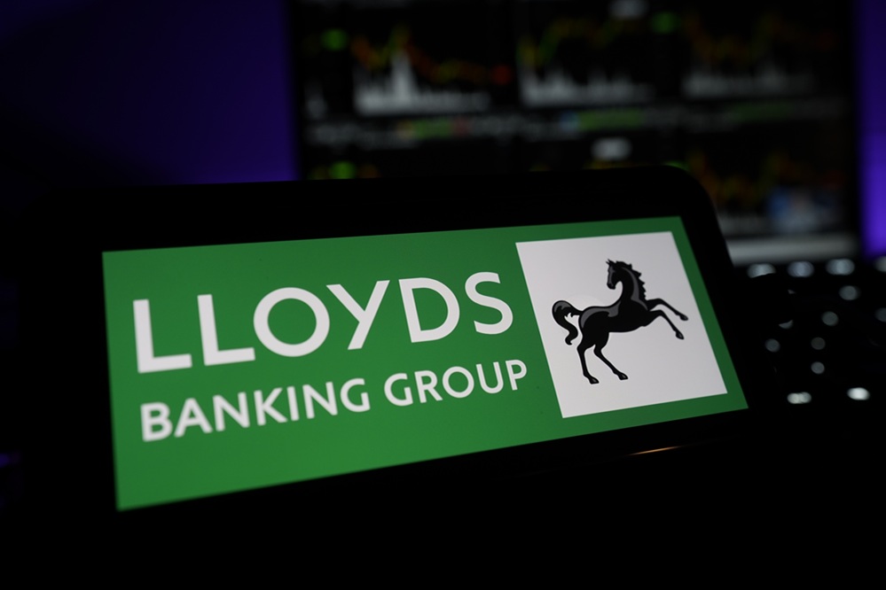 SKN | Lloyds Bank Delays £5,500 Church Funds, Raising Questions Over Customer Service
