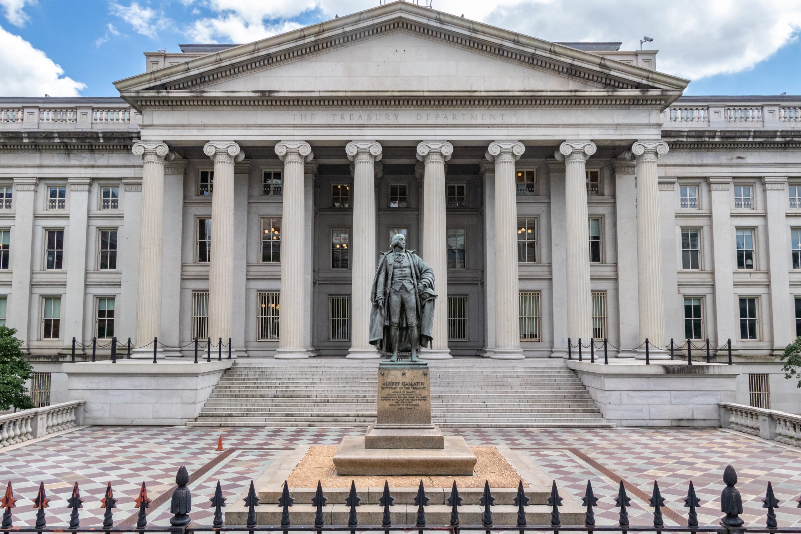 SKN | VTB Sanctions and the China-Iran Financial Channel: What HNW Families Should Reassess
