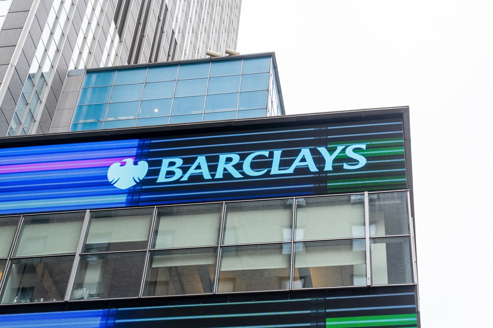 SKN | Barclays Faces Staff Pushback as UK Office Attendance Rules Tighten
