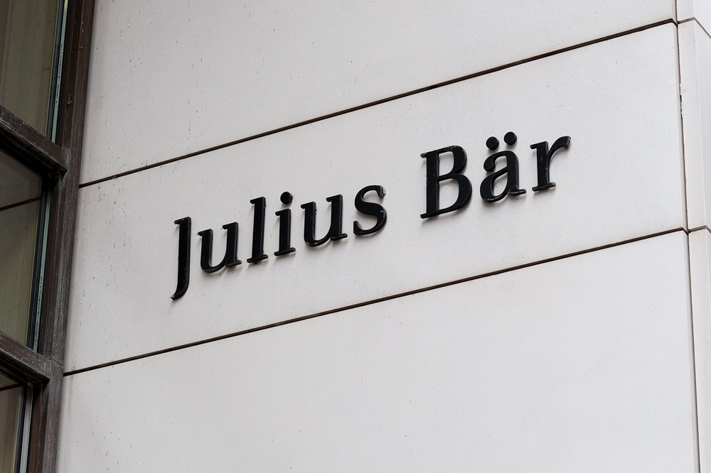 SKN | Julius Baer Stock Gains as Swiss Market Advances After Fed Rate Move