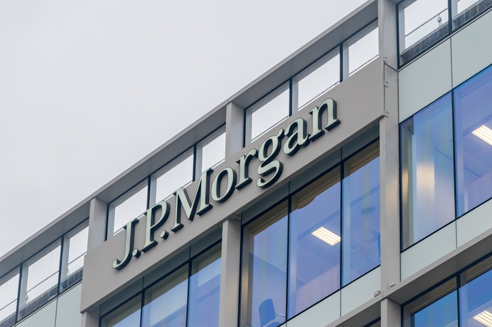 SKN  | Kingspan Raises 2026 Profit Outlook as Data-Center Demand Supports Growth